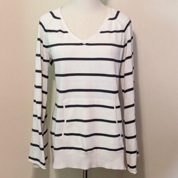 Chaser Stripe V Neck Bell Sleeve Black and White Cotton Pullover Sweater Size M - Picture 2 of 12